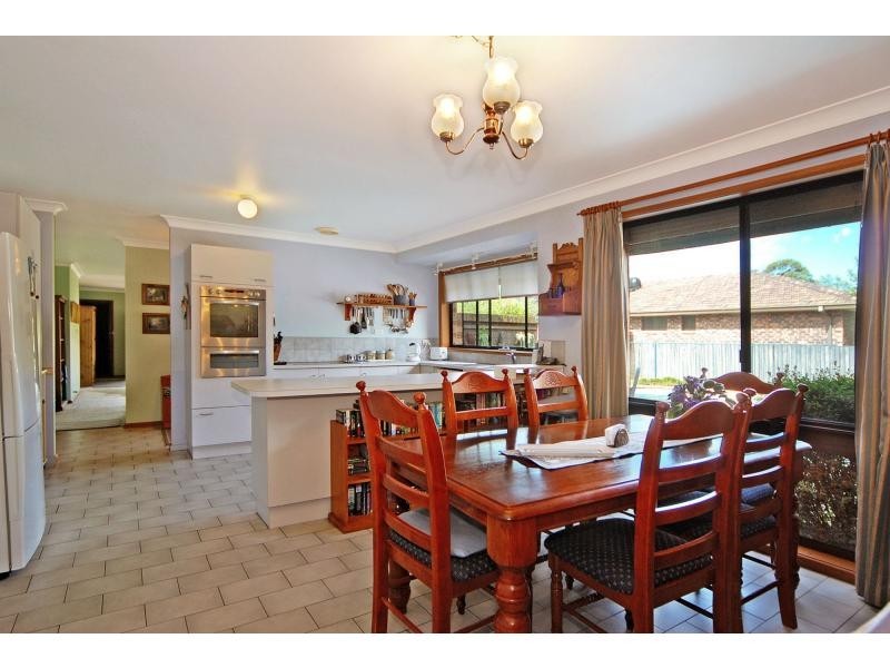 10 Gwenda Avenue, Berry NSW 2535