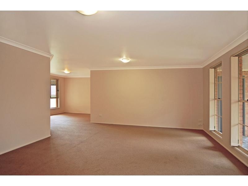 93 Jasmine Drive, Bomaderry NSW 2541