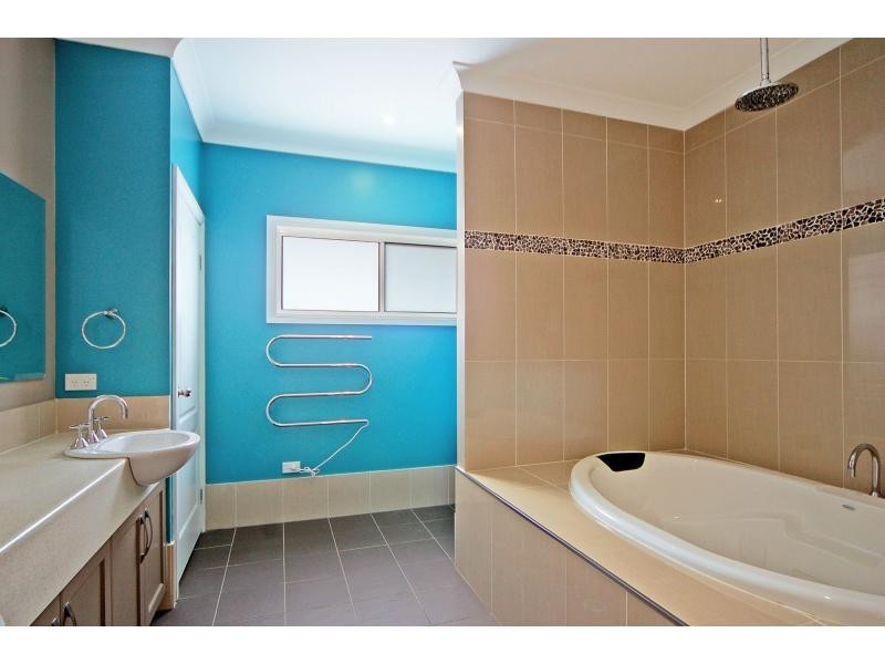 23 Christiana Close, West Nowra NSW 2541