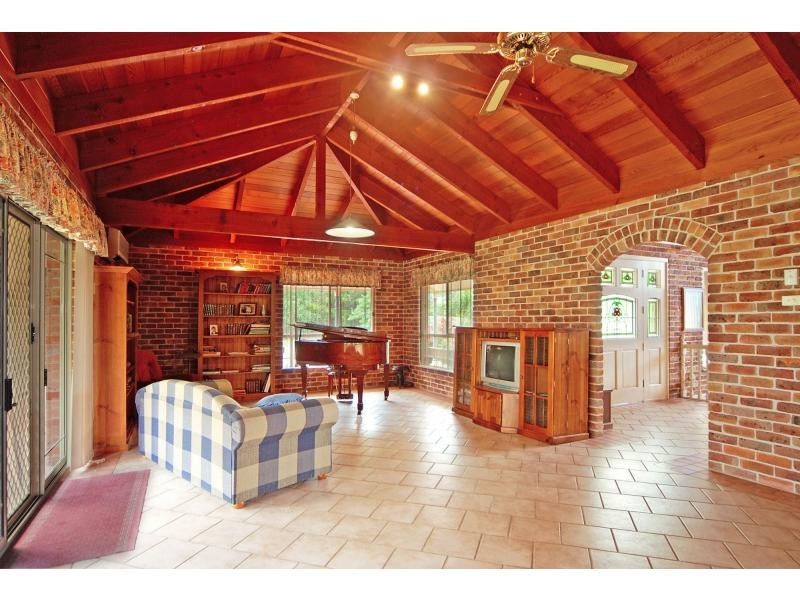 16 Kongoola Avenue, Cambewarra NSW 2540