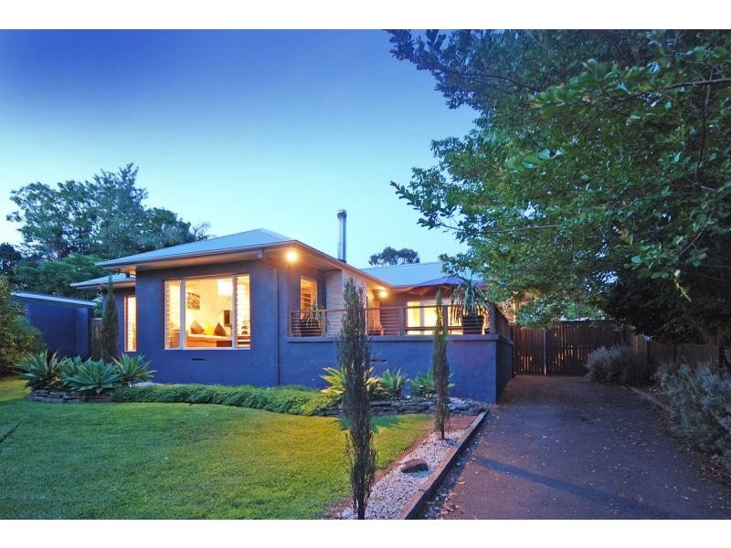 7 Daley Crescent, North Nowra NSW 2541