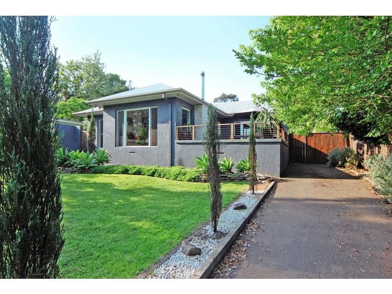 7 Daley Crescent, North Nowra NSW 2541