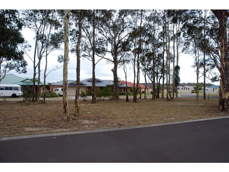 27 The Garden Walk, Worrigee NSW 2540
