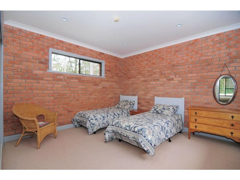 52 Streamside Street, Woollamia NSW 2540