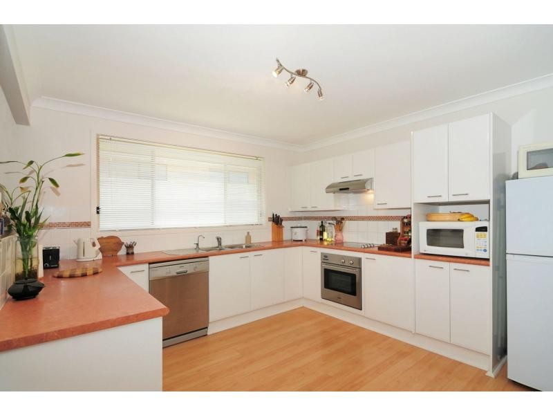 8 Carver Court, St Georges Basin NSW 2540
