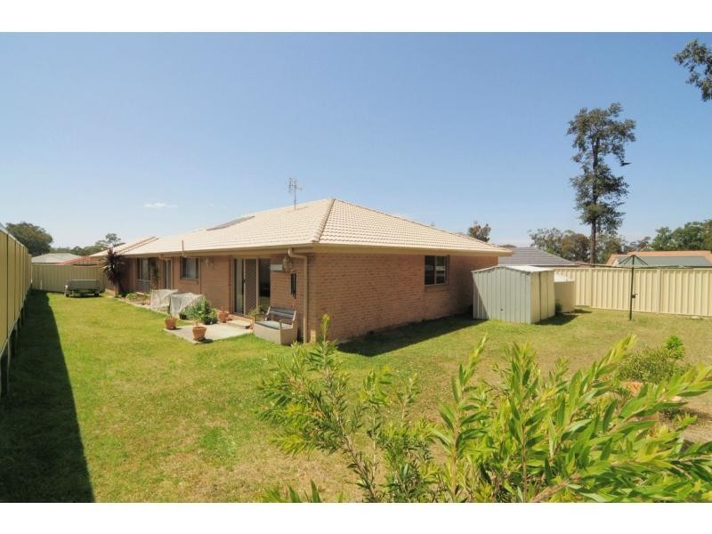 8 Carver Court, St Georges Basin NSW 2540