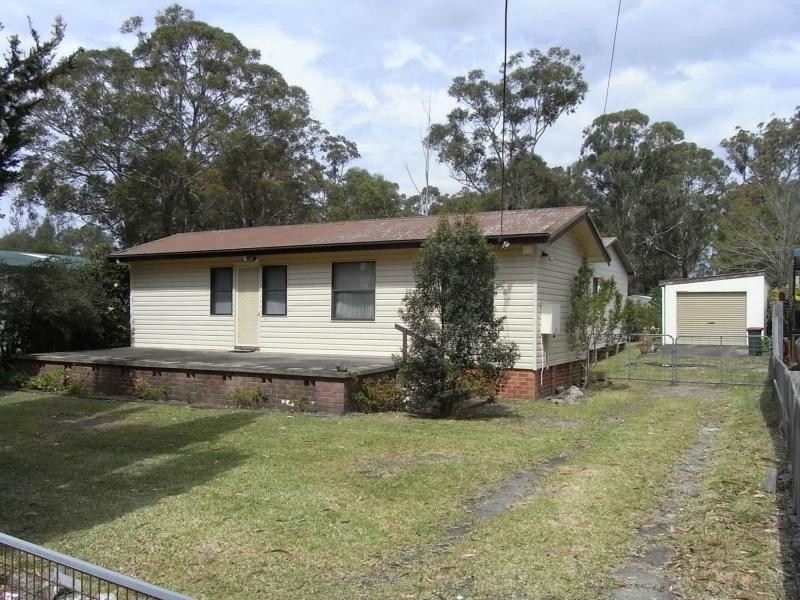 6 Coulon Street, Woollamia NSW 2540