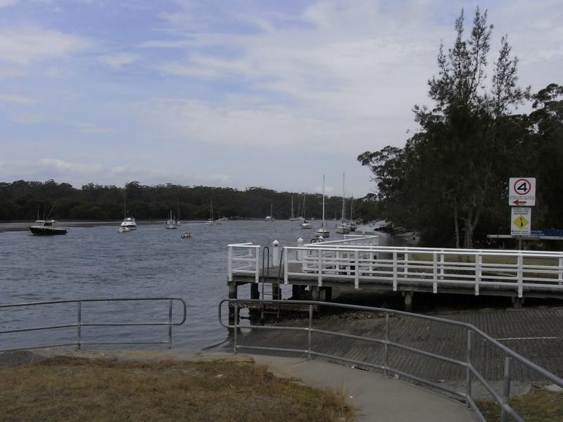 6 Coulon Street, Woollamia NSW 2540