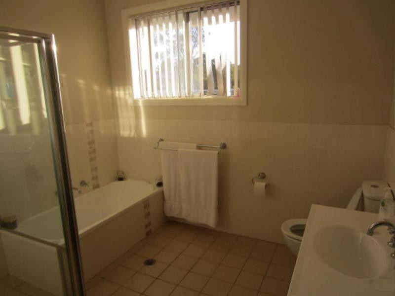 122c Jasmine Drive, Bomaderry NSW 2541