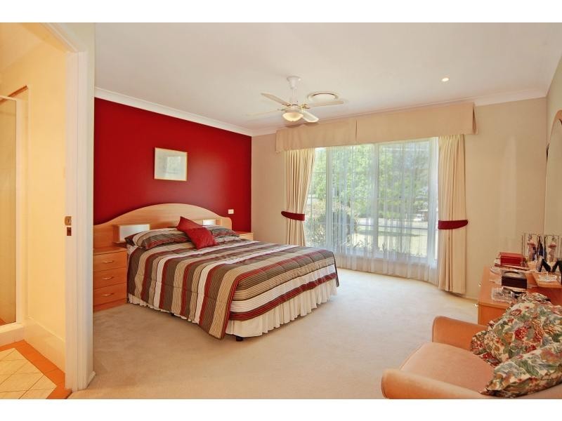 20 Tartarian Crescent, Bomaderry NSW 2541