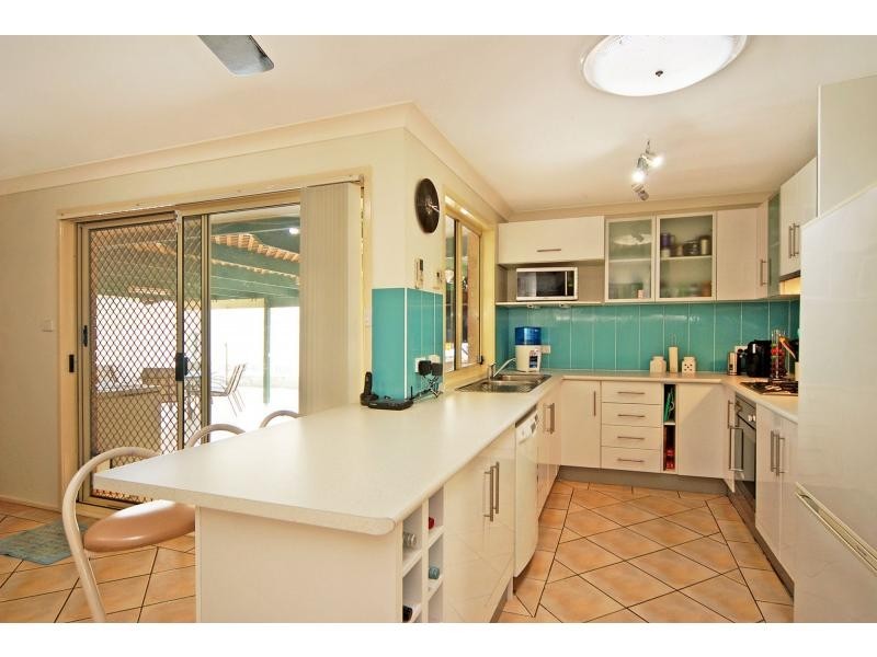 4 Olympic Drive, West Nowra NSW 2541