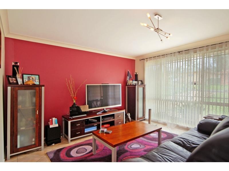 4 Olympic Drive, West Nowra NSW 2541