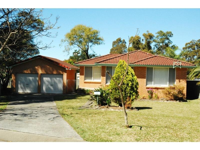2 Bromely Close, West Nowra NSW 2541