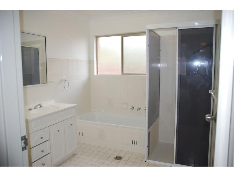 L2 Pitt Street, North Nowra NSW 2541
