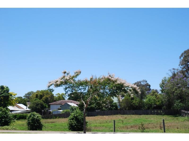 168, 170, 172 Kinghorne Street, Nowra NSW 2541