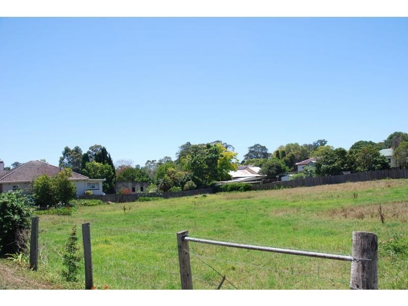 168, 170, 172 Kinghorne Street, Nowra NSW 2541