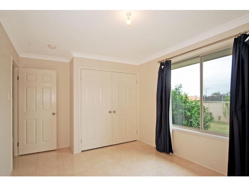 19 Lacebark Grove, Worrigee NSW 2540