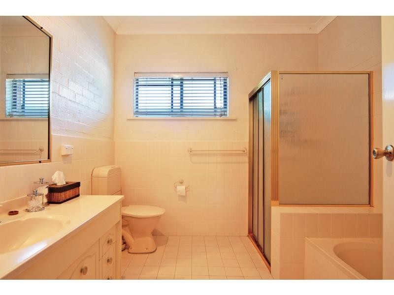 45a Mopoke Close, Longreach NSW 2540