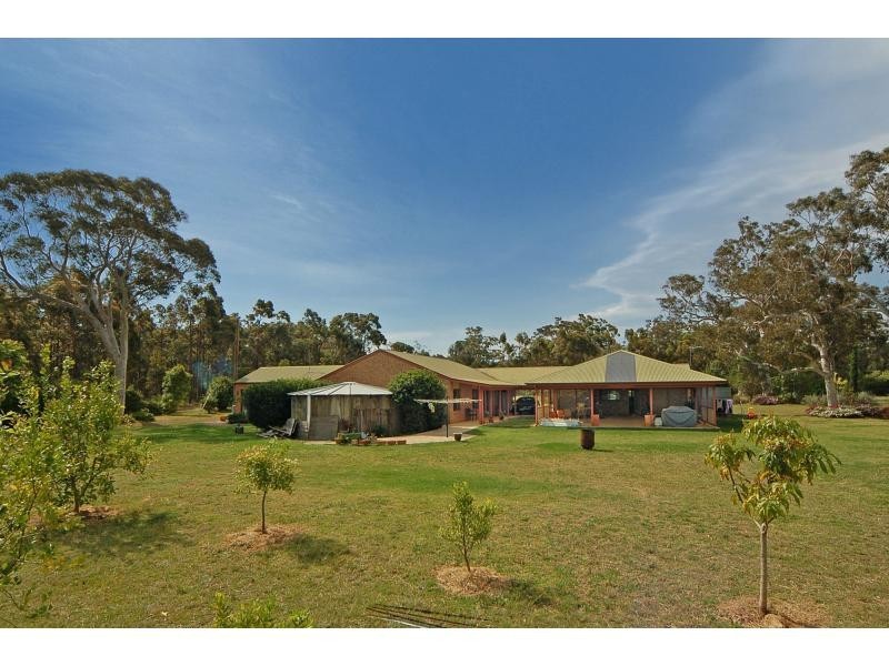 45a Mopoke Close, Longreach NSW 2540