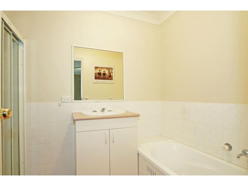 6/67 Brinawarr Street, Bomaderry NSW 2541