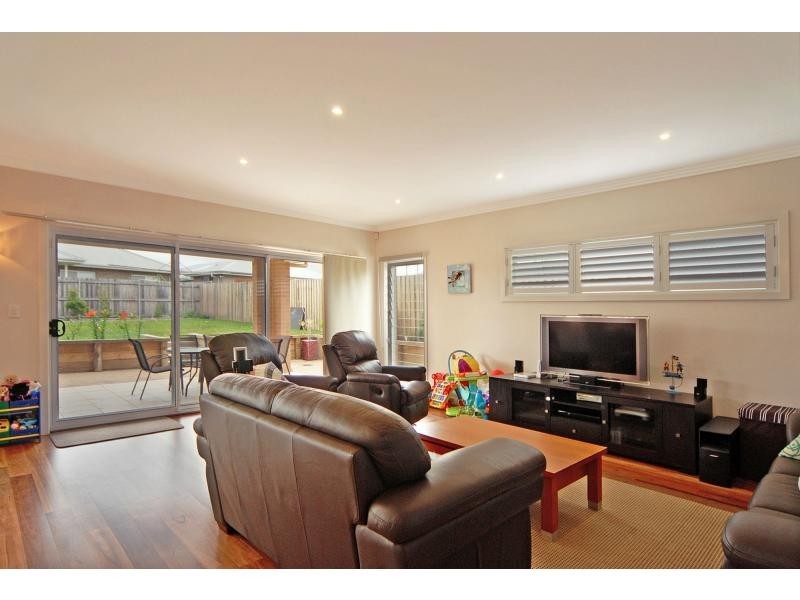 10 Bayswood Avenue, Vincentia NSW 2540