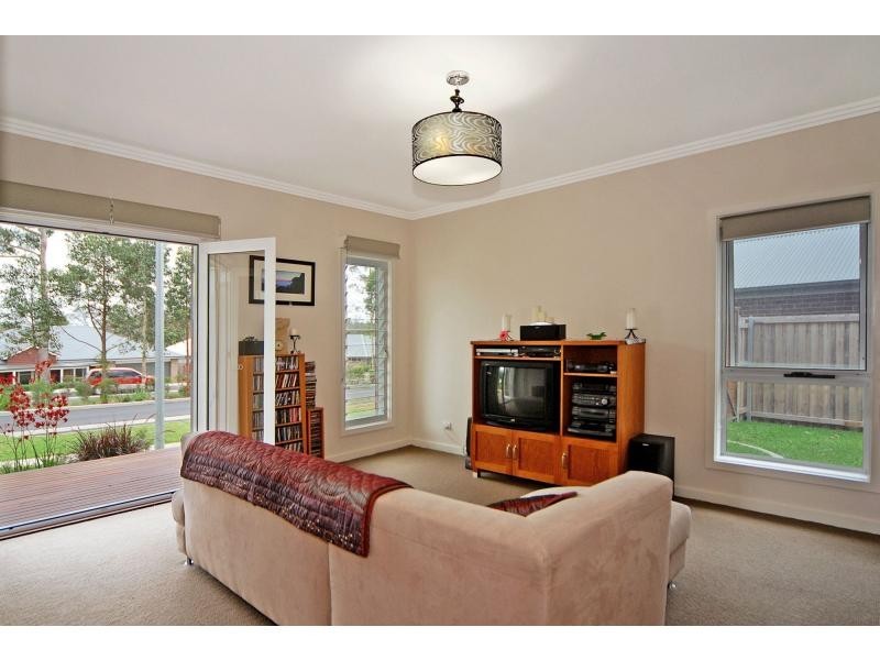 10 Bayswood Avenue, Vincentia NSW 2540