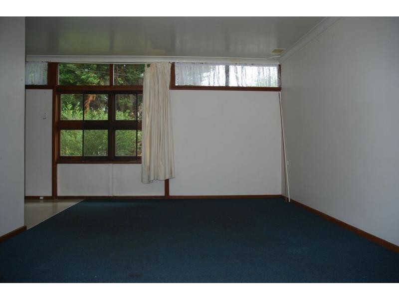 78 Sampson Crescent, Bomaderry NSW 2541