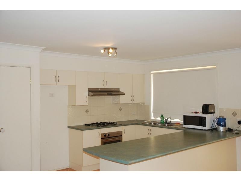 73 Burradoo Crescent, Nowra NSW 2541