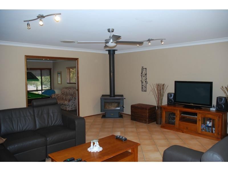 110 Timber Ridge Drive, Nowra Hill NSW 2540