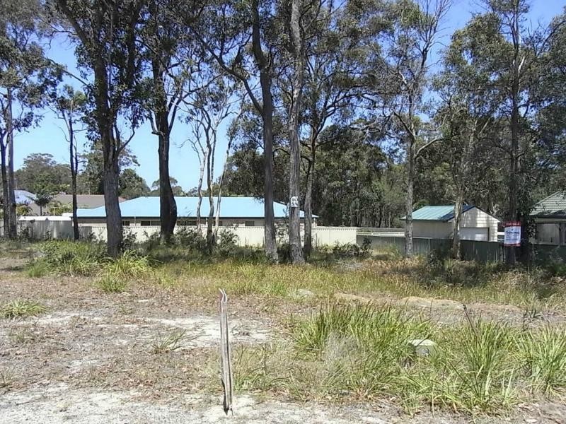 8 Hewitt Avenue, St Georges Basin NSW 2540
