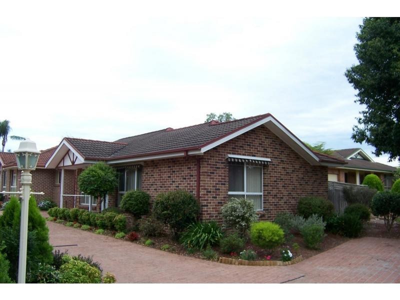 2/7 Hamilton Place, Bomaderry NSW 2541
