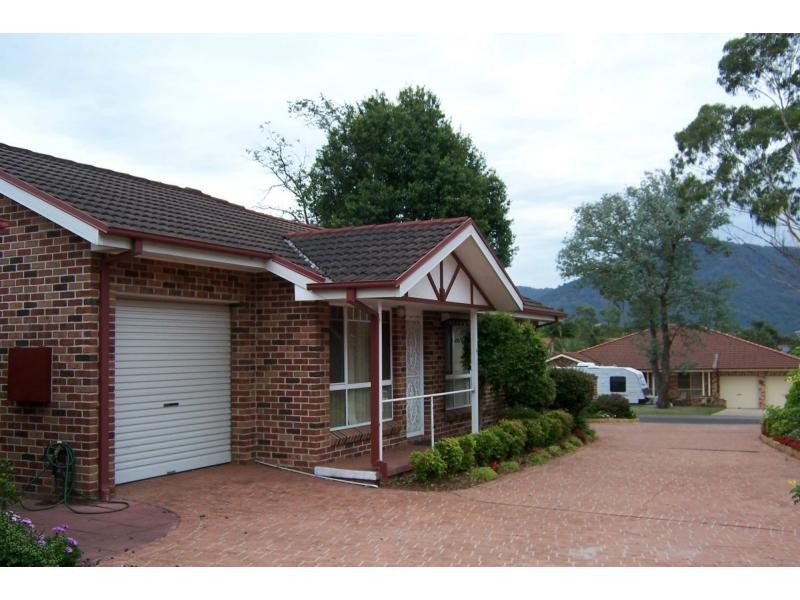 2/7 Hamilton Place, Bomaderry NSW 2541