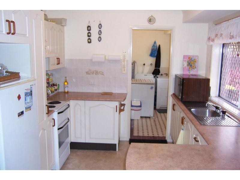 2/7 Hamilton Place, Bomaderry NSW 2541