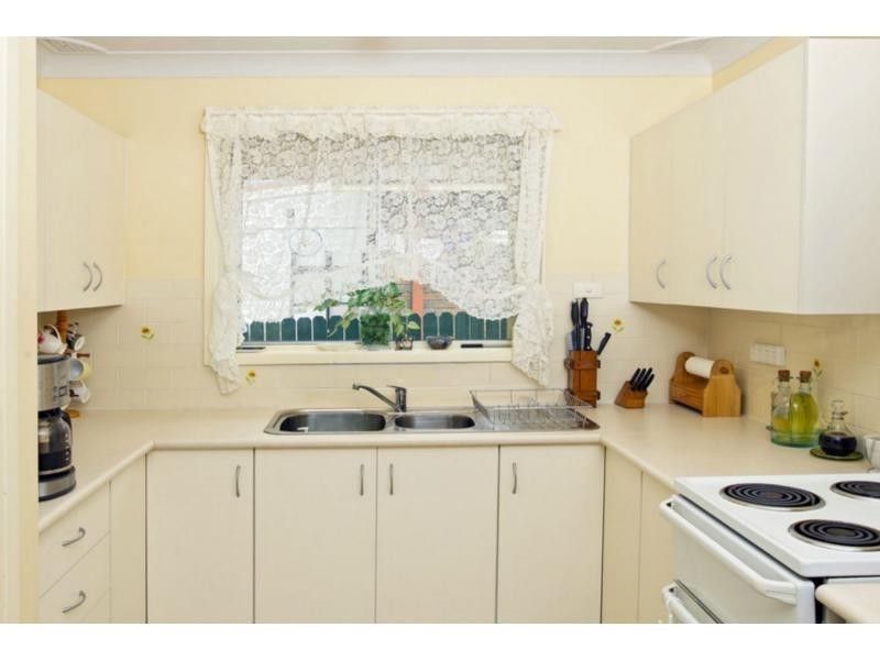 5 Allison Avenue, Nowra NSW 2541