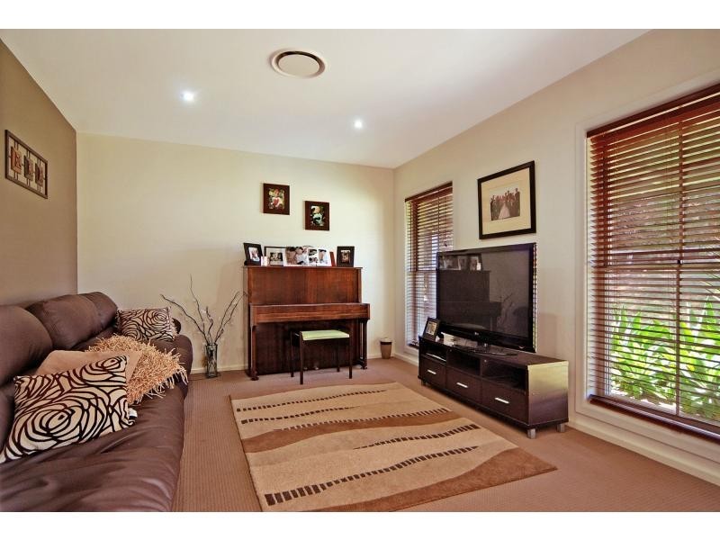 51 Emerald Drive, Meroo Meadow NSW 2540