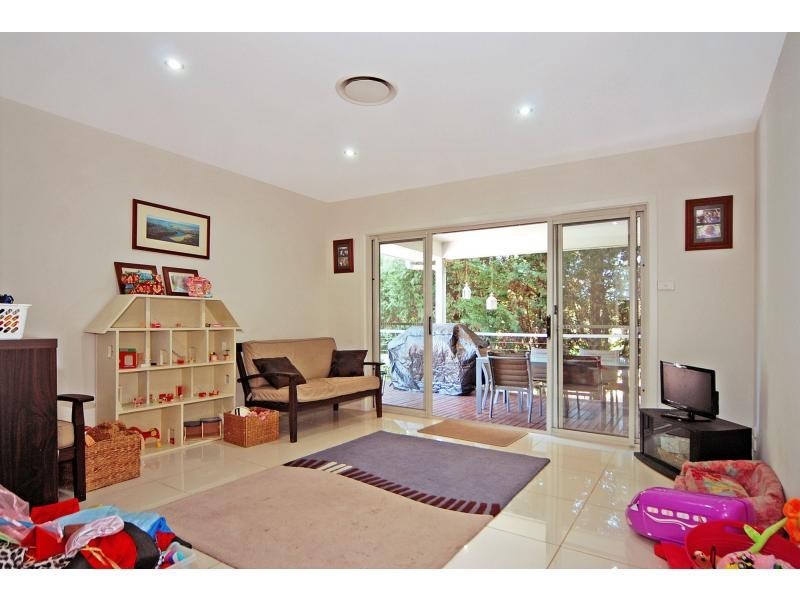 51 Emerald Drive, Meroo Meadow NSW 2540