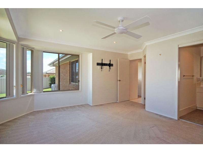 52 Firetail Street, South Nowra NSW 2541