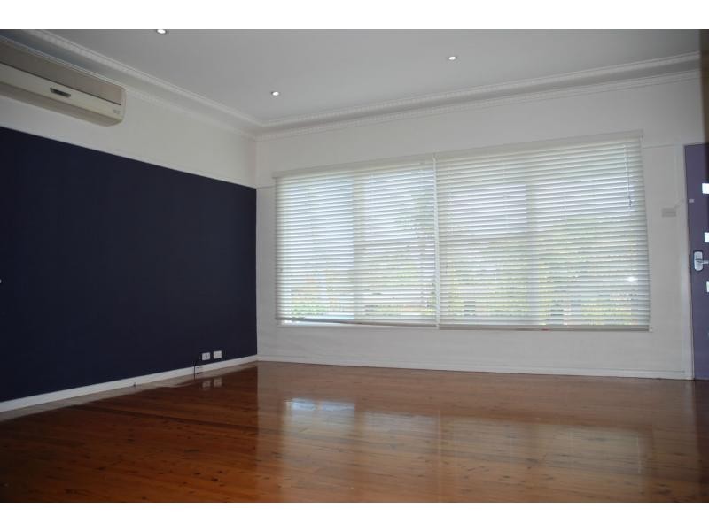 7 Turley Avenue, Bomaderry NSW 2541