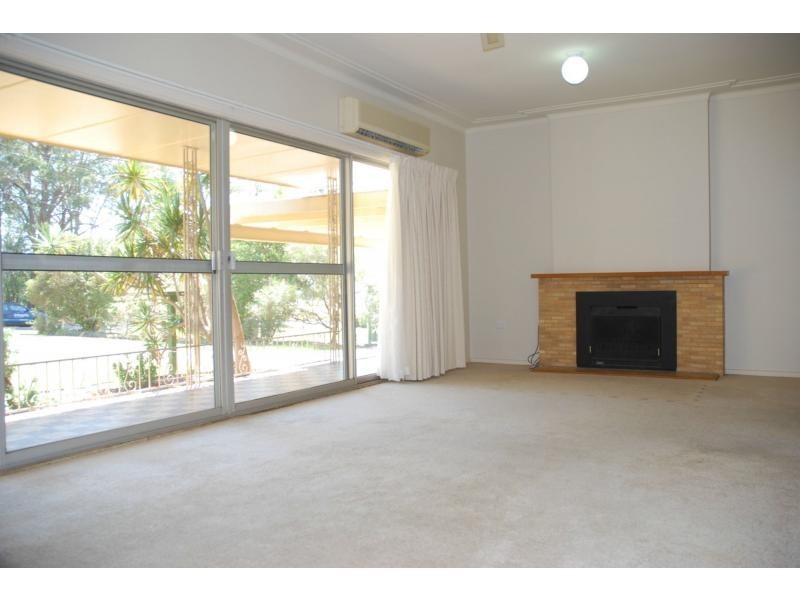 104 West Birriley Street, Bomaderry NSW 2541