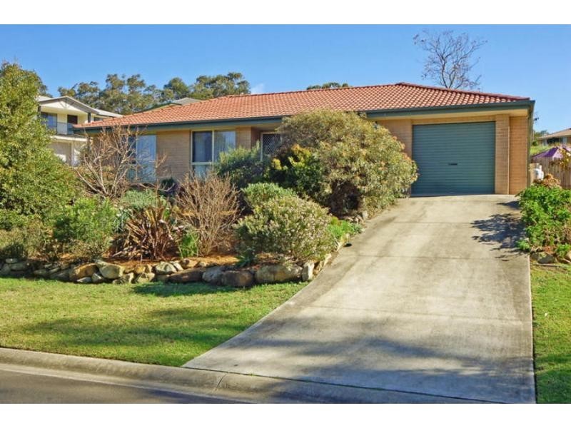 11 Nundah Close, Bomaderry NSW 2541