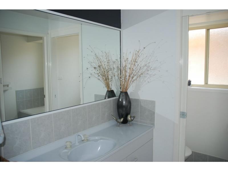 28 Golden Cane Avenue, North Nowra NSW 2541