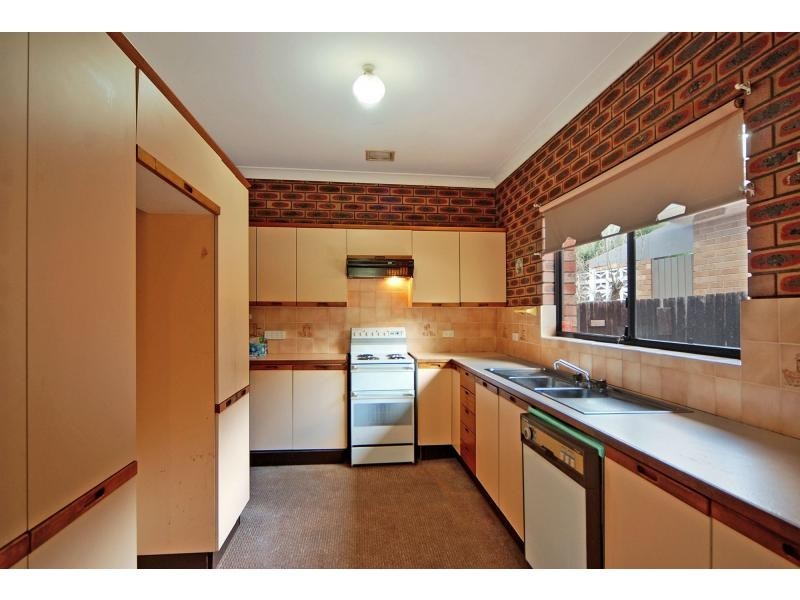 15 Ambassador Avenue, North Nowra NSW 2541