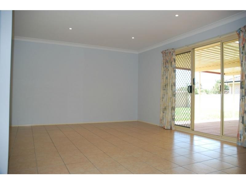 20 The Garden walk, Worrigee NSW 2540