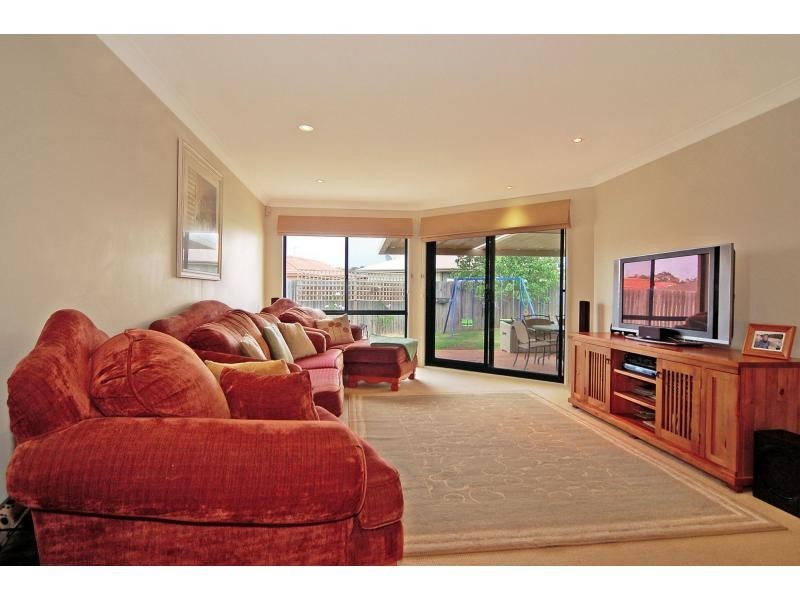 17 Eucalyptus Avenue, Worrigee NSW 2540