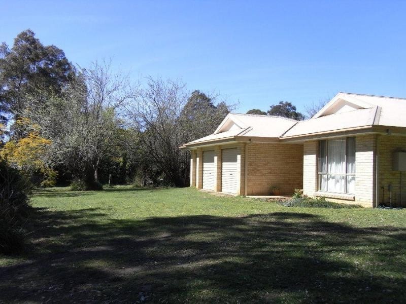 26 Streamside Street, Woollamia NSW 2540