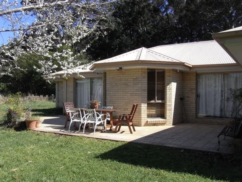 26 Streamside Street, Woollamia NSW 2540