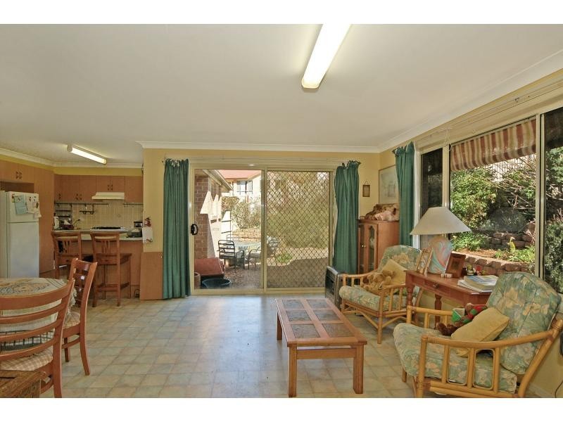 11 Nundah Close, Bomaderry NSW 2541
