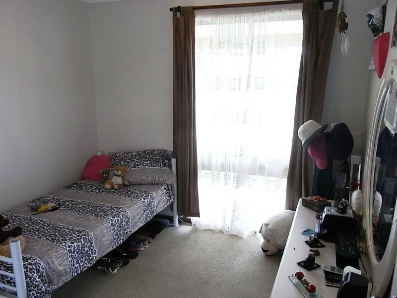 1 Truscott Avenue, Sanctuary Point NSW 2540