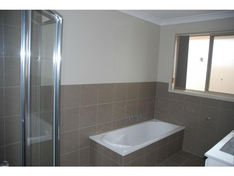 2/12 Cavanagh Lane, West Nowra NSW 2541
