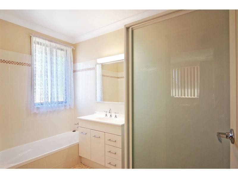 66 Lyndhurst Drive, Bomaderry NSW 2541